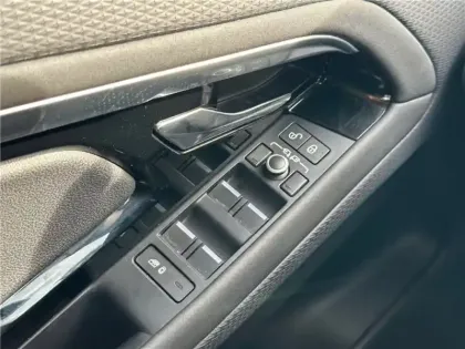 Photo 53 Land rover Range Rover MARK I P300E PHEV AWD BVA8