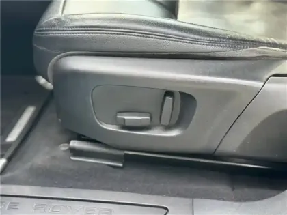 Photo 55 Land rover Range Rover MARK I P300E PHEV AWD BVA8