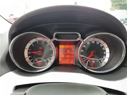 Photo 59 Opel Adam 1.4 TWINPORT 87 CH S/S