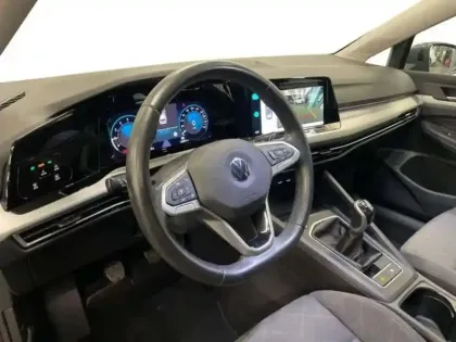 Photo 9 Volkswagen Golf Gén. VIII Ph1 Life Business 5