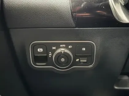 Photo 14 Mercedes Classe B 180 Progressive Line