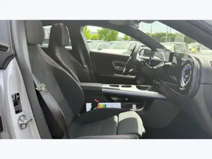 Photo 15 Mercedes CLA  250+ avec technologie EQ L