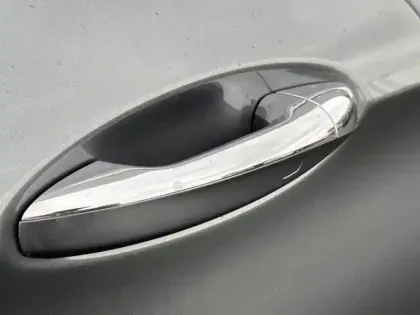 Photo 12 Mercedes Classe C Gén. IV (C205) Ph2 AMG Line 2