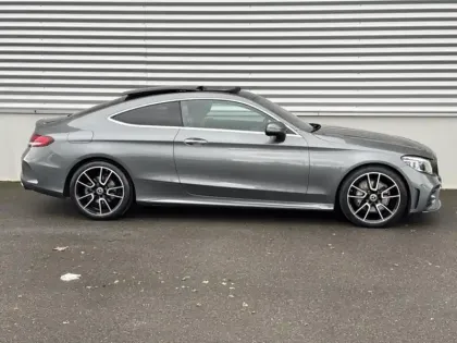 Photo 5 Mercedes Classe C Gén. IV (C205) Ph2 AMG Line 2