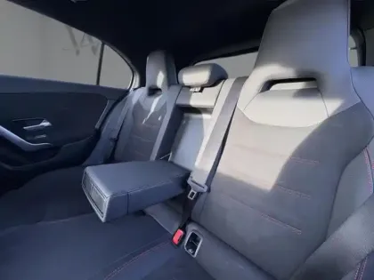 Photo 19 Mercedes Classe A 250 e Hybrid EQ AMG Line