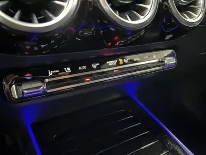 Photo 18 Mercedes GLA 250 e Hybrid EQ Progressive Li