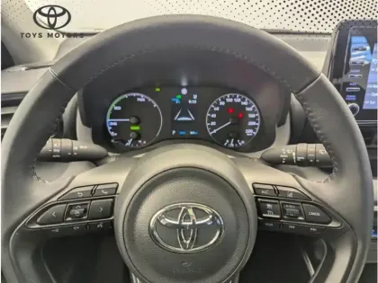 Photo 10 Toyota Yaris Hybride 116h Dynamic