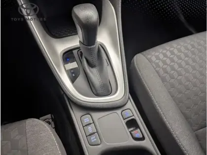 Photo 9 Toyota Yaris Hybride 116h Dynamic