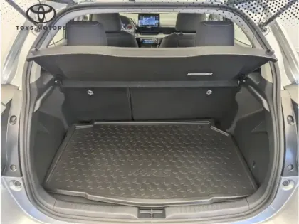 Photo 19 Toyota Yaris Hybride 116h Dynamic