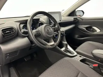 Photo 15 Toyota Yaris Hybride 116h Design