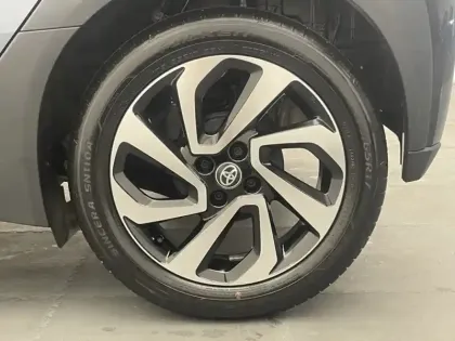 Photo 8 Toyota Aygo 1.0 72 Design