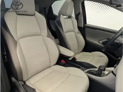 Photo 18 Toyota Yaris Hybride 116h Iconic PACK TECHNO - TOIT PANO