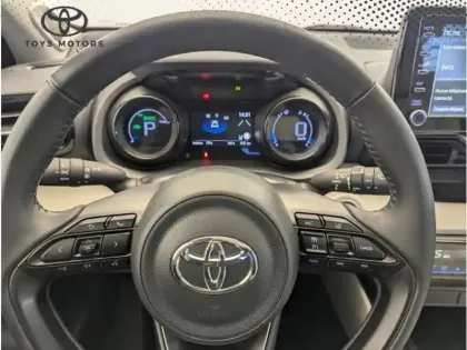 Photo 12 Toyota Yaris Hybride 116h Iconic PACK TECHNO - TOIT PANO
