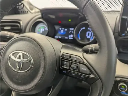 Photo 13 Toyota Yaris Hybride 116h Iconic PACK TECHNO - TOIT PANO