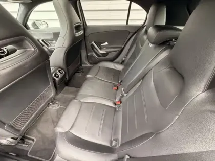 Photo 11 Mercedes Classe A 180 d Progressive Line