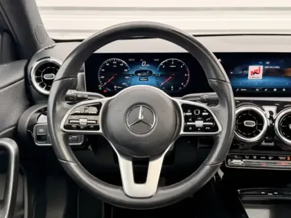 Photo 16 Mercedes Classe A 180 d Progressive Line