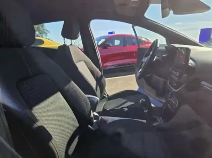 Photo 24 Ford Puma 1.0 Flexifuel 125ch S&S mHEV ST-Line