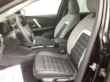 Photo 10 Citroën C4 Hybride 145 e-DCS6 Max - 5P