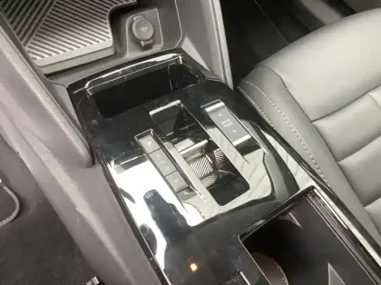 Photo 21 Citroën C4 Hybride 145 e-DCS6 Max - 5P