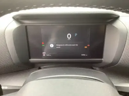 Photo 13 Citroën C4 Hybride 145 e-DCS6 Max - 5P