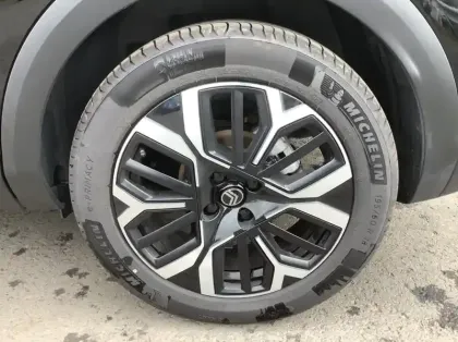 Photo 8 Citroën C4 Hybride 145 e-DCS6 Max - 5P