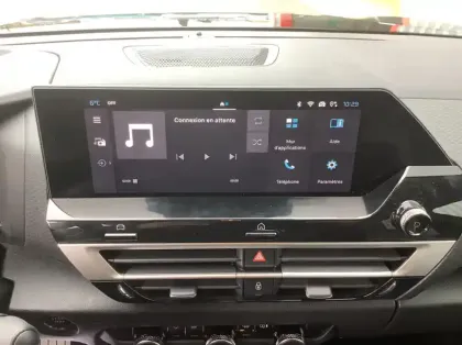 Photo 14 Citroën C4 Hybride 145 e-DCS6 Max - 5P