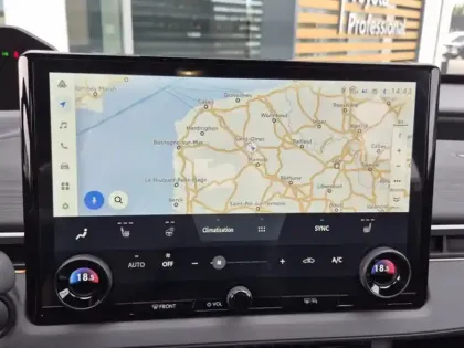 Photo 16 Toyota C-HR Design Grande Autonomie 77 kWh 224ch +