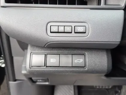 Photo 11 Toyota C-HR Design Grande Autonomie 77 kWh 224ch +