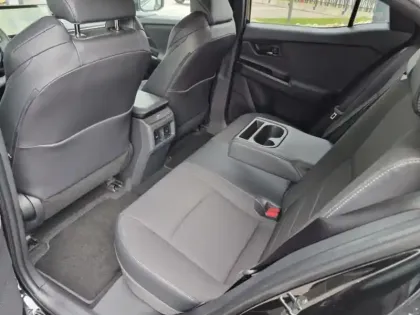 Photo 22 Toyota C-HR Design Grande Autonomie 77 kWh 224ch +