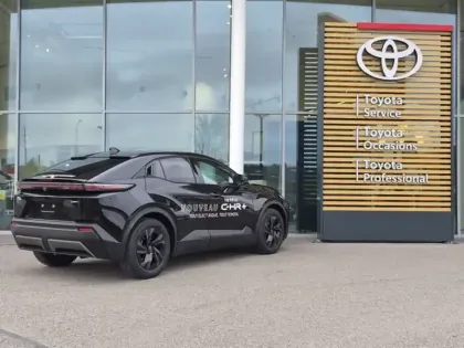 Photo 6 Toyota C-HR Design Grande Autonomie 77 kWh 224ch +