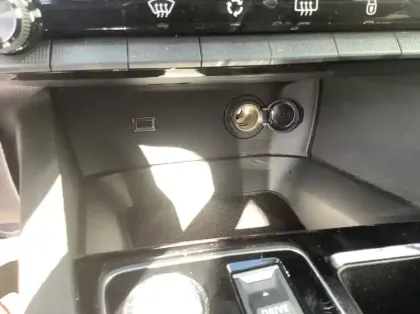 Photo 20 Peugeot 5008 BlueHDi 130ch S&S EAT8 Allure Pack