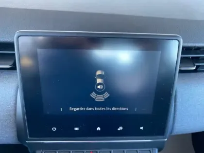 Photo 15 Renault Clio 1.5 dCi 100ch Evolution - 25