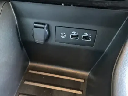 Photo 21 Renault Clio 1.5 dCi 100ch Evolution - 25