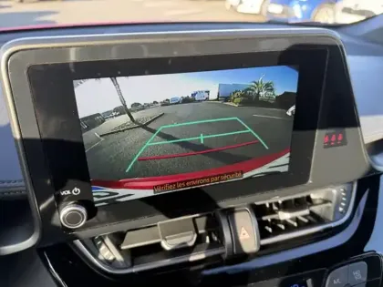 Photo 8 Toyota C-HR 1.8 Hybride 122 Design Ultimate