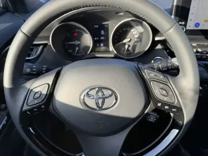 Photo 11 Toyota C-HR 1.8 Hybride 122 Design Ultimate