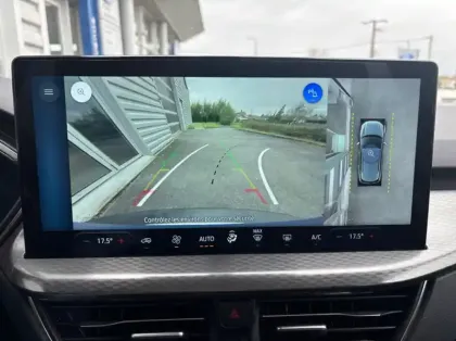 Photo 15 Ford Kuga 2.5 Duratec 180ch Hybrid FlexiFuel Titanium Business Powershift