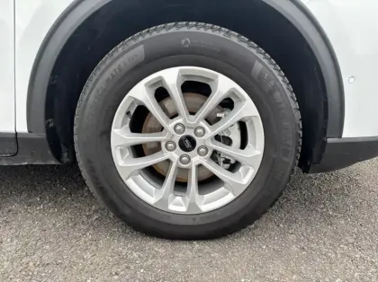 Photo 13 Ford Kuga 2.5 Duratec 180ch Hybrid FlexiFuel Titanium Business Powershift