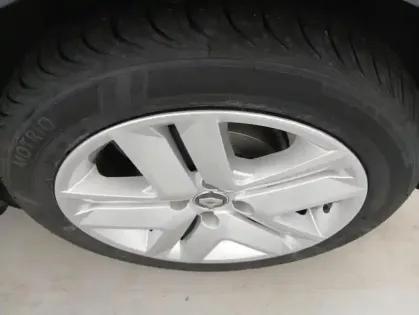 Photo 16 Renault Clio V E-Tech 140 - 21N Business