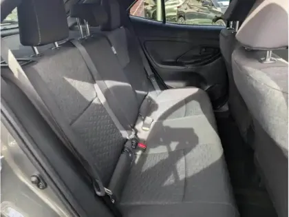 Photo 16 Toyota Yaris Hybride 1.5 HYBRID 116H DESIGN