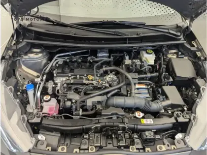 Photo 5 Toyota Yaris Hybride 116h Iconic