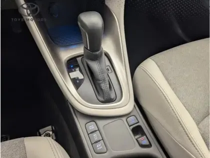 Photo 9 Toyota Yaris Hybride 116h Iconic