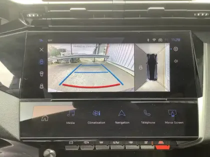 Photo 18 Peugeot 308 Hybrid 145 e-DCS6 Allure