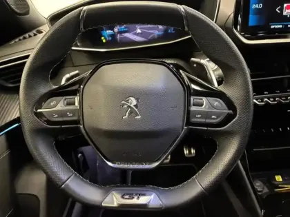 Photo 11 Peugeot 2008  1.2 PureTech 130ch S&S GT EAT8