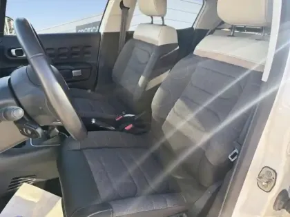 Photo 8 Citroën C3  1.2 PureTech 110ch S&S Shine 120-123g