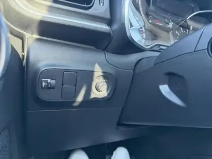 Photo 14 Citroën C3  1.2 PureTech 110ch S&S Shine 120-123g