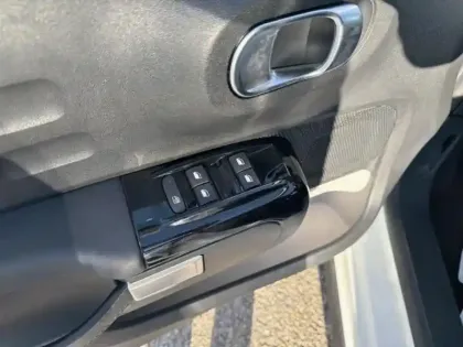 Photo 11 Citroën C3  1.2 PureTech 110ch S&S Shine 120-123g