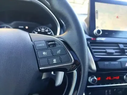 Photo 12 Mitsubishi Eclipse  Cross 2.4 MIVEC PHEV 188ch Instyle 4WD