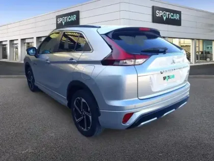 Photo 6 Mitsubishi Eclipse  Cross 2.4 MIVEC PHEV 188ch Instyle 4WD