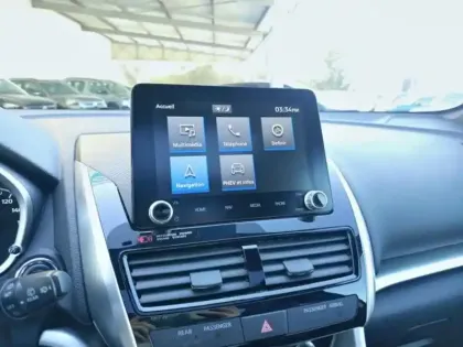 Photo 13 Mitsubishi Eclipse  Cross 2.4 MIVEC PHEV 188ch Instyle 4WD