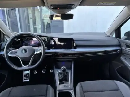 Photo 12 Volkswagen Golf  1.0 TSI OPF 110ch Active